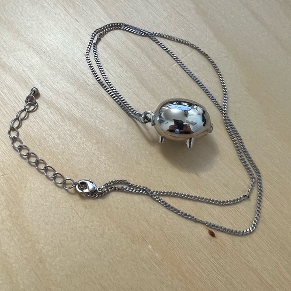 Cute, chubby, fat little silver pig pendant charm - Picture 1 of 5